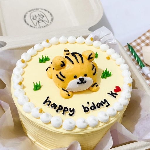 Bánh sinh nhật trang trí con hổ đáng yêu