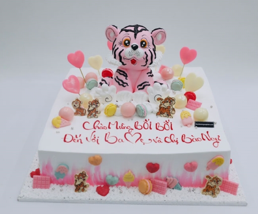 Bánh sinh nhật trang trí con hổ màu hồng